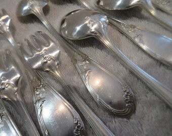 6 couverts dessert entremets métal argenté orfèvre Apollo décor rubans rocaille Vintage French silver-plated 12p dessert cutlery set 18,6cm