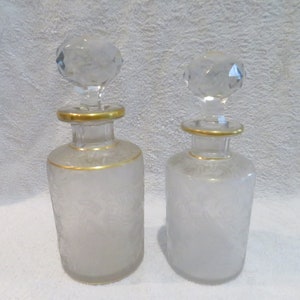 2 large crystal perfume bottles of Saint Louis before 1936 decoration engraved with acid leaves 1900 French crystal large perfume bottles