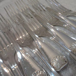 12 silver plated dessert forks goldsmith Ravinet Denfert model Regent French silver-plated dessert forks 18.5cm good condition