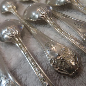 6 silver plated coffee spoons goldsmith Ercuis model Louis XIV early 20th c French silver-plated coffee spoons 14.4cm