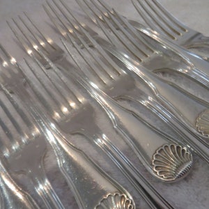 12 silver metal dessert forks goldsmith Ravinet Denfert French Regent model silver-plated dessert forks 18.4cm small wears plating