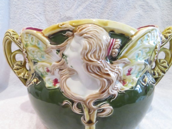 Ancien Pot en barbotine avec couvercle décor feuillage et chèvre | UK