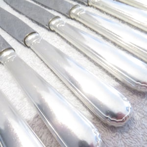 10 cuchillos de mesa Mango de plata 950 Estilo de contorno de orfebre Minerva Ravinet Denfert Mid 20th c Cuchillos de cena de plata 950 franceses