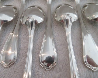 12 cuillères à soupe en métal argenté christofle modèle