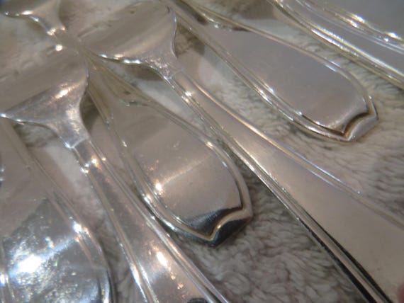 12 FOURCHETTES ET 12 Cuilleres à Soupe Metal Argenté Art Deco Bouillet