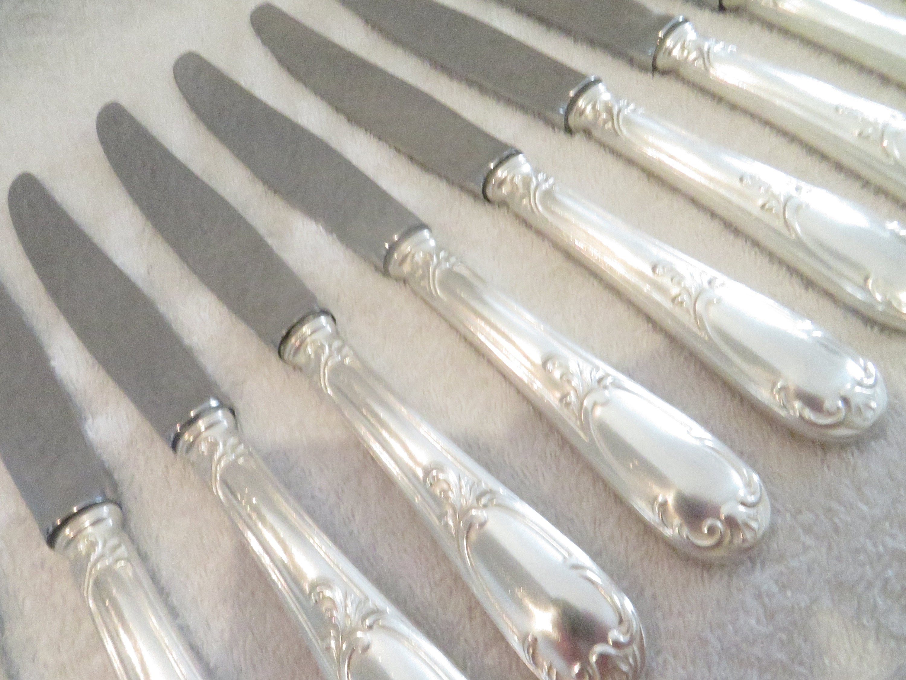 11 Couteaux De Table