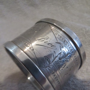 Rond de serviette argent guilloche 950 Minerve décor carte de visite gravé Bice Orfèvre Gabert late 19th c French 950 silver napkin ring