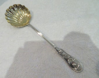 12 cuillères à moka en argent, modèle russe. Tête de sanglier. P 171 g, Vente aux enchères