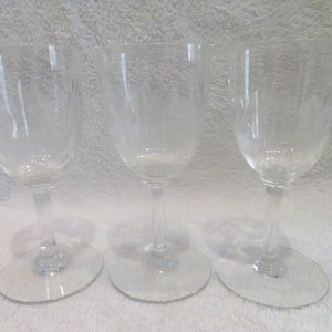 3 glasses of white wine 11cl crystal Baccarat before 1936 variant model Molière (Corneille) French crystal white wine glasses
