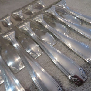 12 silver-plated dessert forks Louis XV style goldsmith windings MB French silver-plated dessert forks 18.1cm