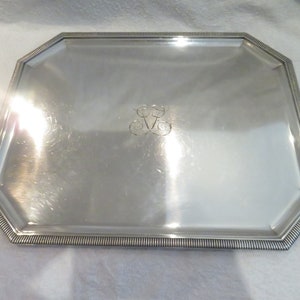 Plateau à thé ou de service métal argenté style Louis XIV décor Godrons orfèvre Odiot 20th c French silver-plated tea serving tray