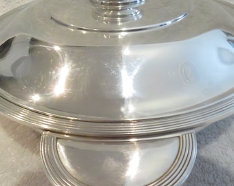 Beau légumier couvert métal argenté style art deco orfèvre Christofle modèle Ondulations L Lanel Gorgeous 1930 covered vegetable dish