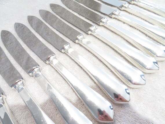 素晴らしい 12 テーブルナイフ シルバー メタル ハンドル 金細工師