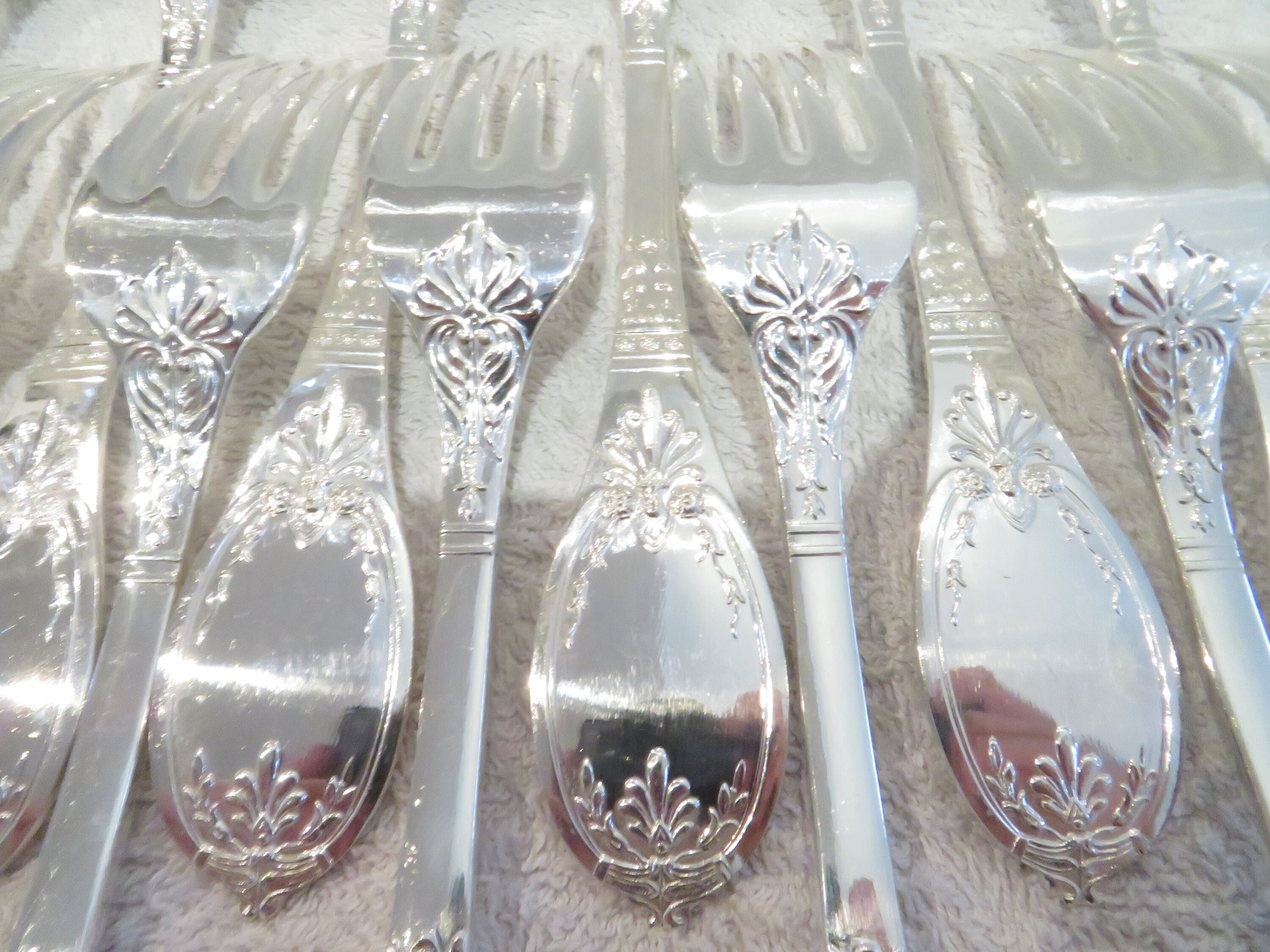 Magnificent 12 Table Forks Silver Metal Goldsmith Europ Felix