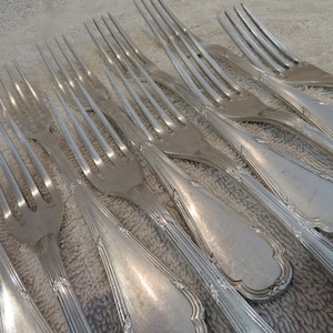 11 silver plated dessert forks goldsmith Ercuis model Trianon Louis XVI vintage French silver-plated dessert forks 17.6cm