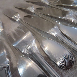 12 silver-plated fish cutlery shell decoration goldsmith Christofle French Vendome model silver-plated 24p fish cutlery set