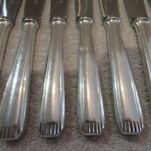 10 couteaux de table métal argenté style art deco orfèvre Alfenide French silver-plated dinner knives 24,8cm image 3