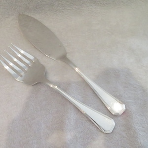 Couvert à servir le poisson métal argenté orfèvre Christofle modèle America Vintage French silver-plated 2p fish serving set
