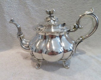 Belle théière ventrue argent 950 Minerve orfèvre Debain décor feuillages late 19th c French 950 silver potbellied tea pot