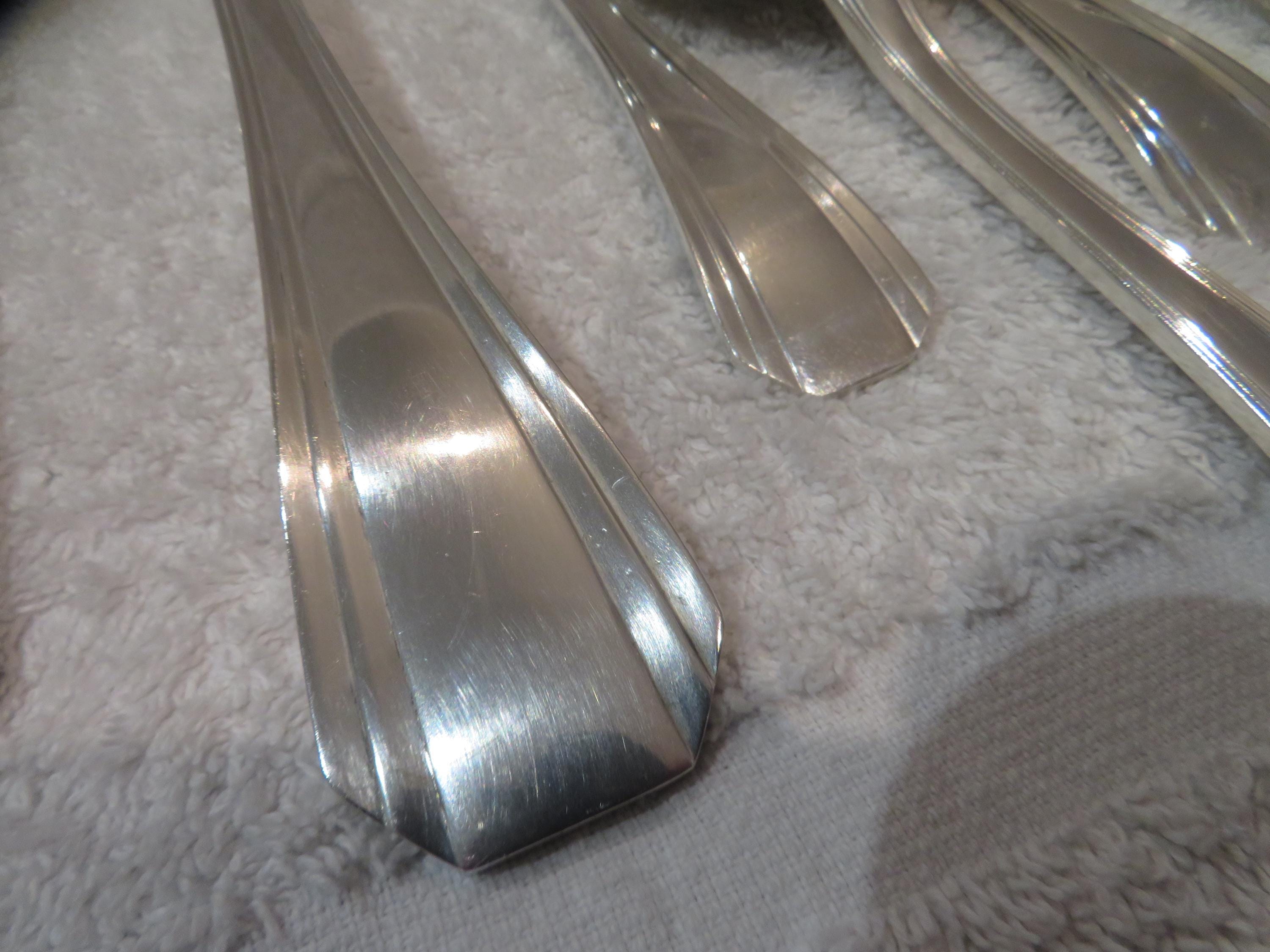 Lot De 12 Cuillères à Soupe Christofle – Modèle Boréal – Métal Argenté – Occasion Très Bon état