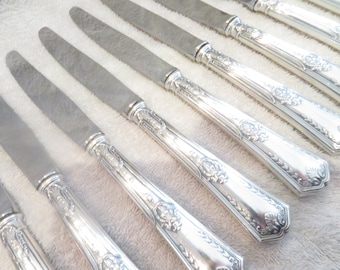 10 couteaux de table manche métal argenté orfèvre SFAM et Chambly modèle sans gene Vintage French silver-plated dinner knives