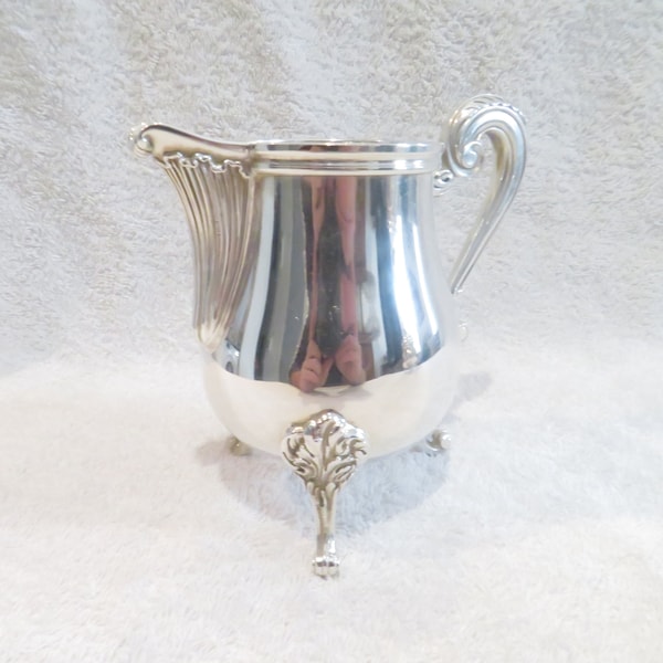 Crémier pot à lait métal argenté style rococo orfèvre Christofle modèle Marly Vintage French silver-plated creamer 25cl