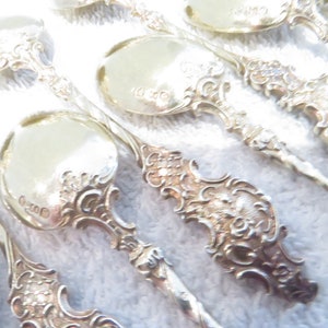 Superbe 12 cuillères à moka argent 800 Vermeil Allemand style rococo Gorgeous early 20th c German 800 gilded silver demi tasse spoons