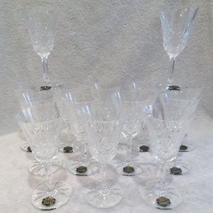 Magníficas 14 copas de vino de cristal de 9-10cl modelo Saint Louis Tarn Magníficas copas de vino de cristal francés