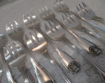 12 fourchettes à huitre métal argenté style art deco orfèvre SFAM Mid 20th c French silver-plated oyster forks 13,6cm - France
