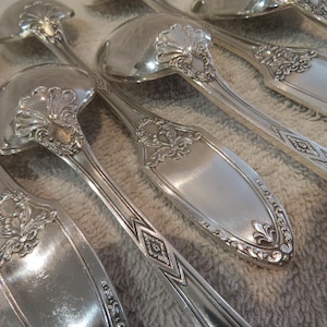 12 silver plated dessert spoons, Boulenger goldsmith, Marie Louise model, French Empire silver-plated dessert spoons, 17.9 cm