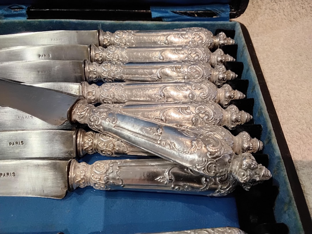 Magnificent Set of 12 Table Knives With 950 Silver Handles