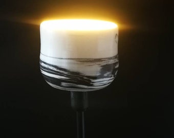 Tischlampe, Porzellanlampe, Lampenschirm aus Keramik
