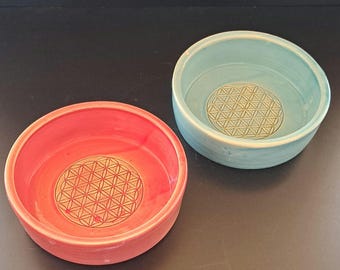 Cat bowl, dog bowl with Flower of Life design, food bowl, feeding bowl, water bowl, ceramic bowl for dog or cat