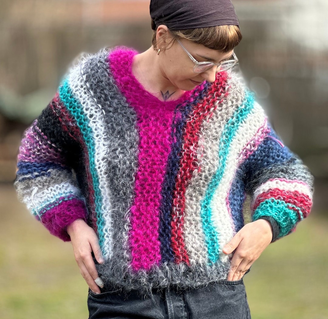 Mohair Sweater, handgestricktes Einzelstück, V-Ausschnitt