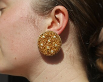 Gold disk earrings with pearls, Gold stud earrings