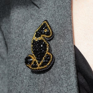 Black and gold cat brooch, beaded embroidery brooch image 4