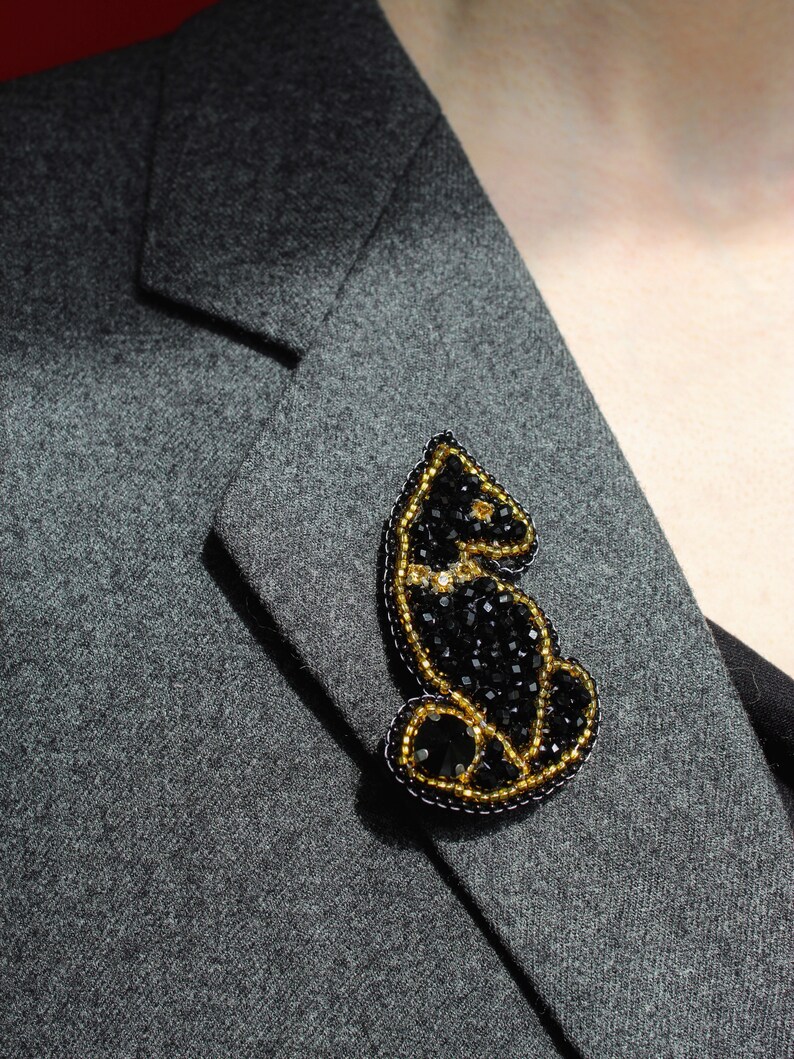 Black and gold cat brooch, beaded embroidery brooch image 3