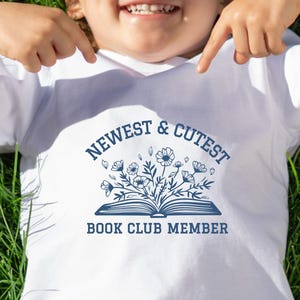 Body bébé membre du club de lecture le plus récent et le plus mignon, Le plus petit membre du club de lecture, Combi-short fleurs sauvages, Combi-short rat de bibliothèque, Cadeau baby shower