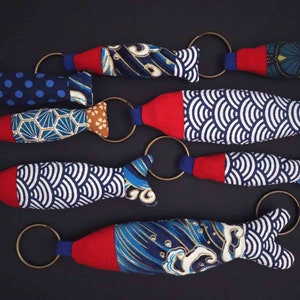 Sardinen-Schlüsselanhänger, Fisch-Schlüsselanhänger, Stoff-Schlüsselanhänger, Geschenkidee, handgefertigt