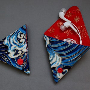 Porte monnaie, Pochette pour écouteurs , Portes- clés, Etui  pour écouteurs en Tissu ,  Cadeau idee, clef, porte clef