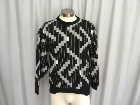 Mens gray black and white 1980s sweater with geom… - image 1