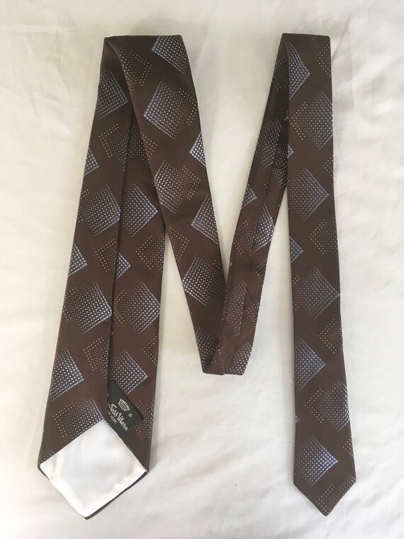 Brown necktie with tan and blue pattern, Geometri… - image 7