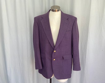 Mens purple blazer, purple sport coat with gold buttons, size 44R, vintage hopsack suit jacket in purple, patch pockets, two button