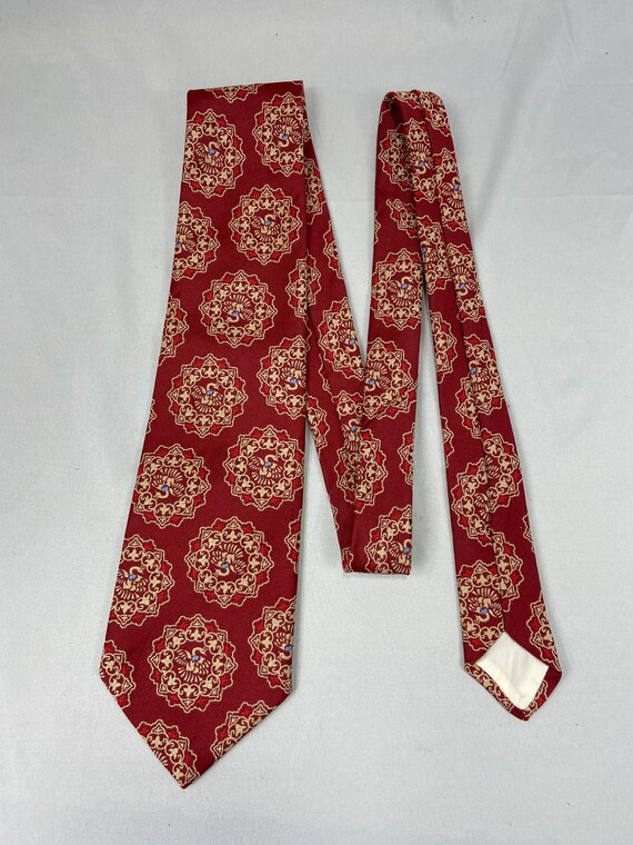 Red polyester necktie, peacock pattern, wide burg… - image 7