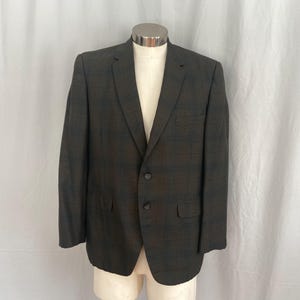Mens green plaid vintage sport coat, Madmen suit jacket, 1960s mens plaid blazer, vintage size 40S sport coat, 60s short suit jacket