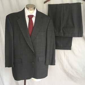 Gray glen plaid mens suit with peak labels, dark gray two-button suit, flat-front and cuffed pants, size 48S 50S jacket, 42 x 25 pants SHORT