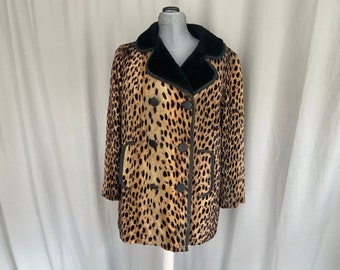 Womens vintage faux fur coat, vintage animal pattern faux fur jacket, vintage faux fur jacket with black collar, fake fur womens jacket