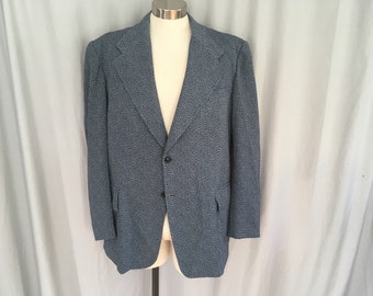 Blue double-knit polyester mens sport coat, size 44R 46R with 1970's wide lapels, blue herringbone polyester blazer, tags still on
