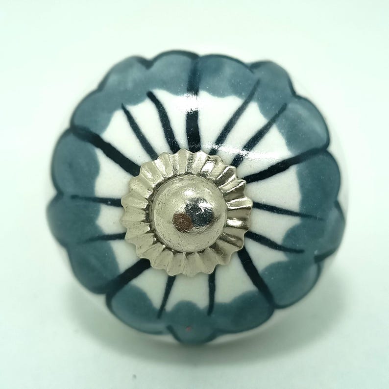 Handbemalte Keramik Knäufe, Graues Blumenmuster, Vintage Stil Bild 5
