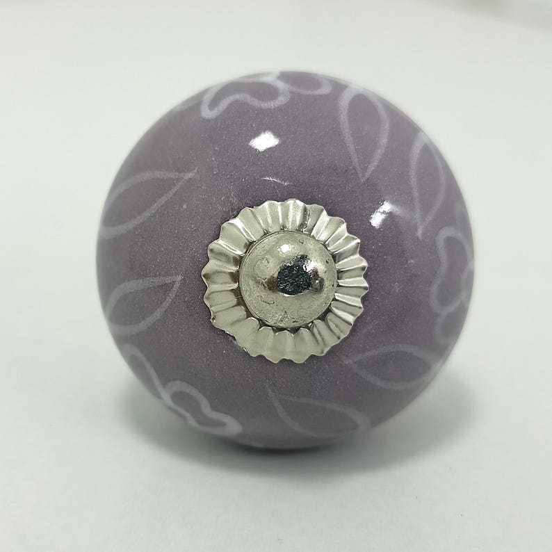 Rustieke muurhaak – paarse keramische knoppen – decoratie hal boerderij – tassen- en jashaken afbeelding 18